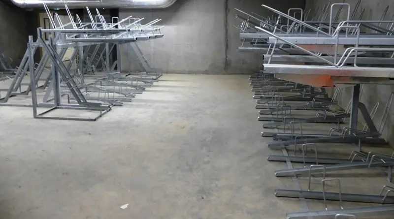 Local vélos pour immeuble de bureaux à Euralille, photo 3
