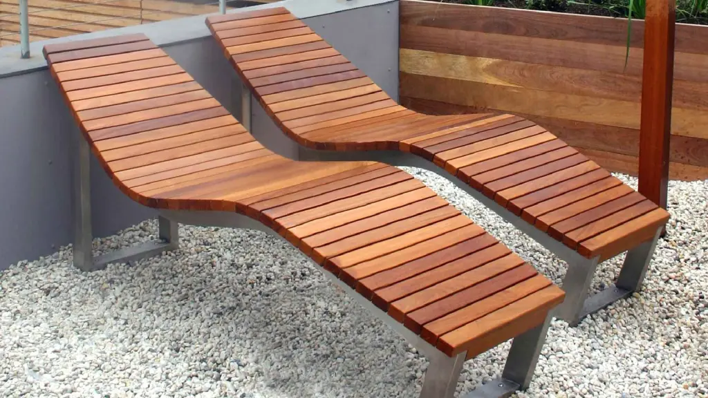 Chaise longue SKOP en acier inoxydable et bois, photo 3