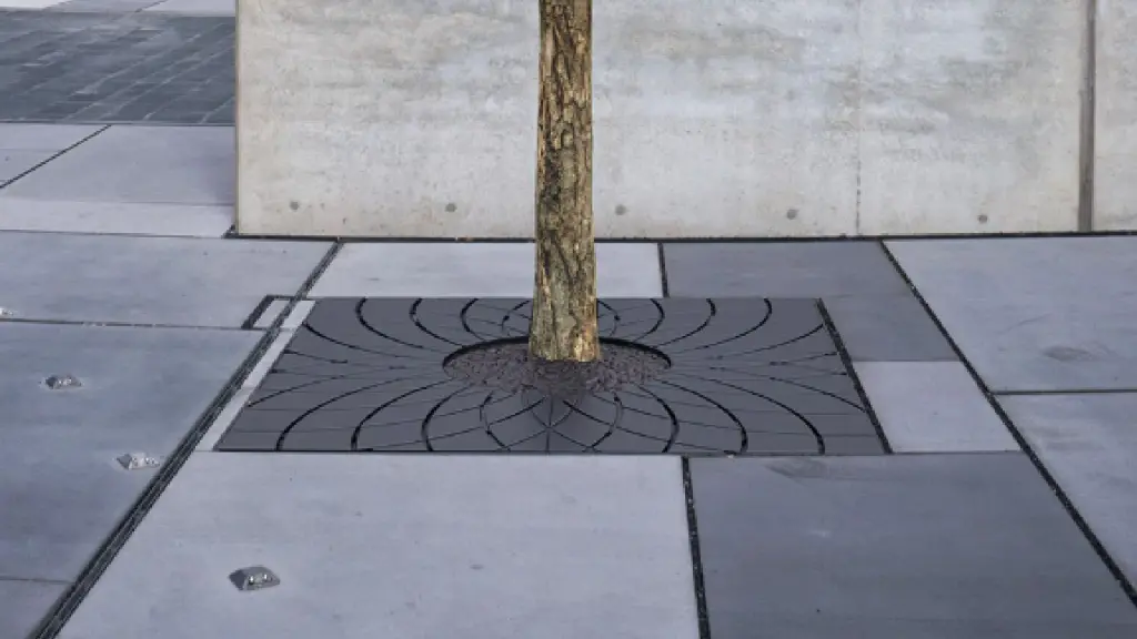 Grille d'arbre AMELI en acier et fonte