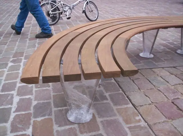 Banc public modulaire SINU : structurer la place de Fives à Lille, photo 5